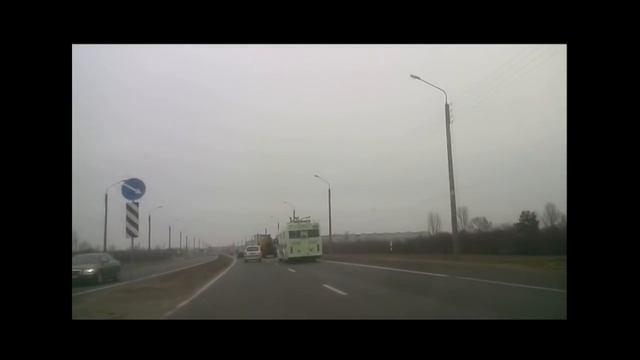 Троллейбус едет своим ходом без проводов и буксира в Гомеле 2016 смотреть онлайн