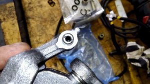 Замена нижнего рулевого карданчика Газель.