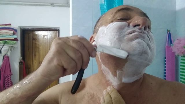 Бритьё опасной бритвой з. Труд Вача ЯХТА 1955г. смотреть онлайн