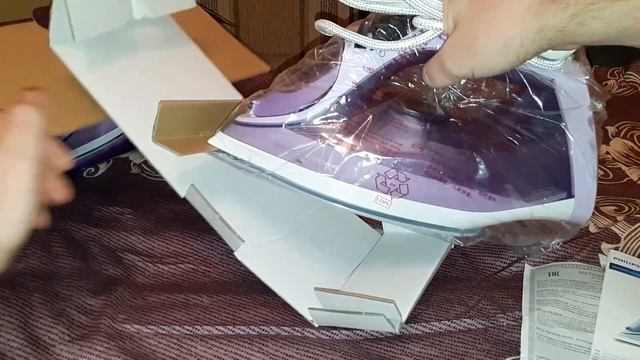 Распаковка — Утюг с парогенератором Philips DST6002/30 смотреть онлайн