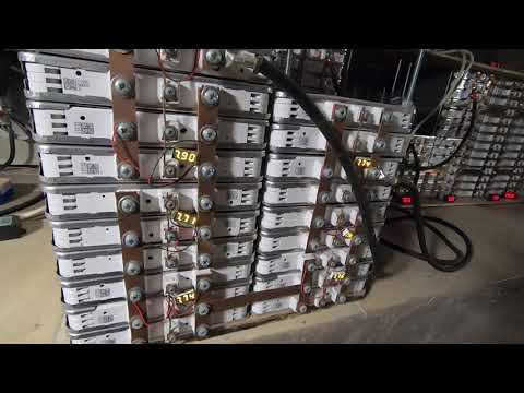 Аккумулятор для солнечной электростанции из электромобиля Nissan leaf смотреть онлайн