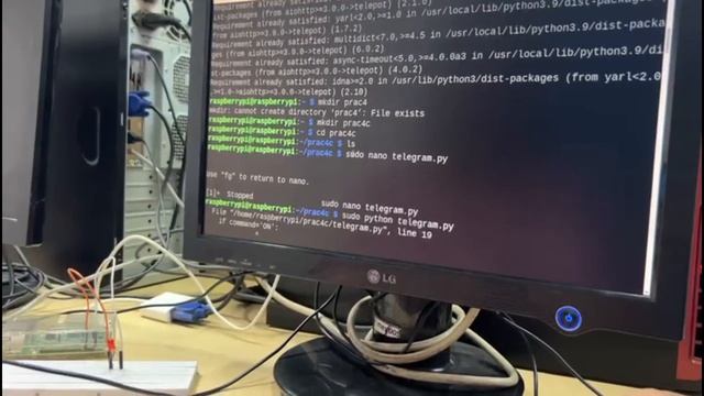 Controlling Raspberry Pi with Telegram App смотреть онлайн