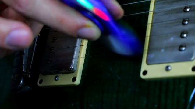Fidget Spinner Guitar Pick (Warning: stupid) смотреть онлайн