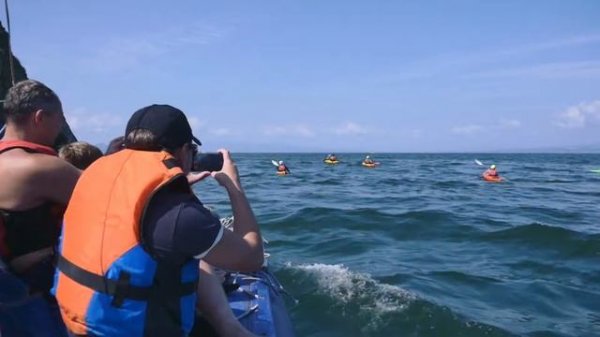 Каякинг в бухте Тихая | Kayaking in Tikhaya Bay