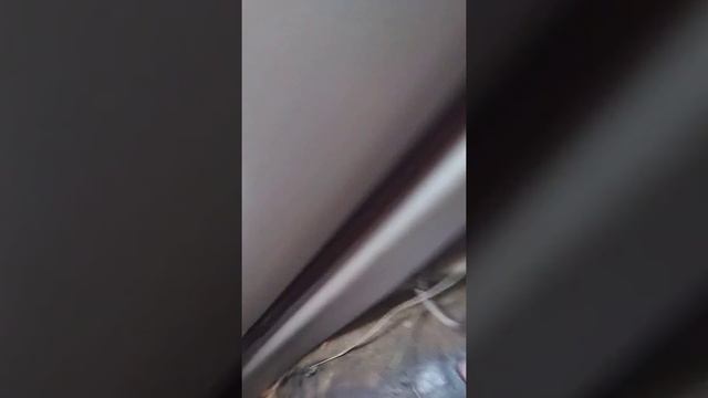 Не открывается задняя дверь Nissan смотреть онлайн