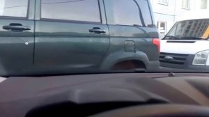 Как выехать с парковки, если тебя зажали