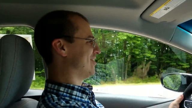 Why I bought a Nissan LEAF over the Chevy BOLT EV, TESLA Model 3, etc... 1 Month Later смотреть онлайн