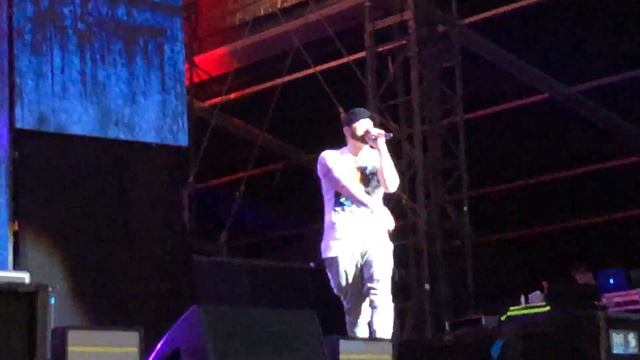 Eminem Ft. Royce 5'9 - Fast Lane - Bad Meets Evil (Nijmegen, Netherlands, 12.07.2018) Revival Tour