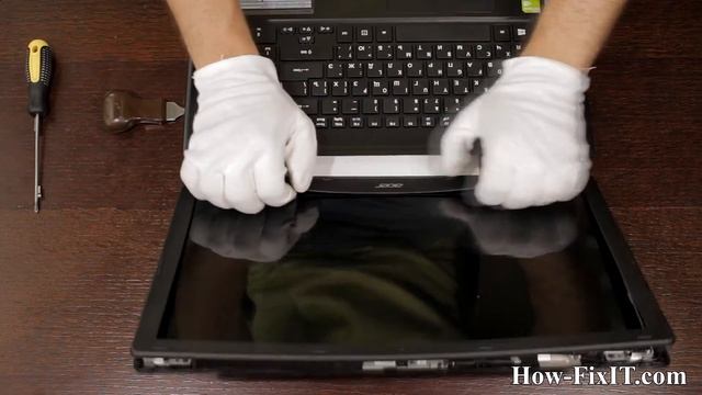 Laptop Screen Replacement Acer Aspire E1-510, E1-530, E1-532, E1-570, E1-572, V5-472, V5-561