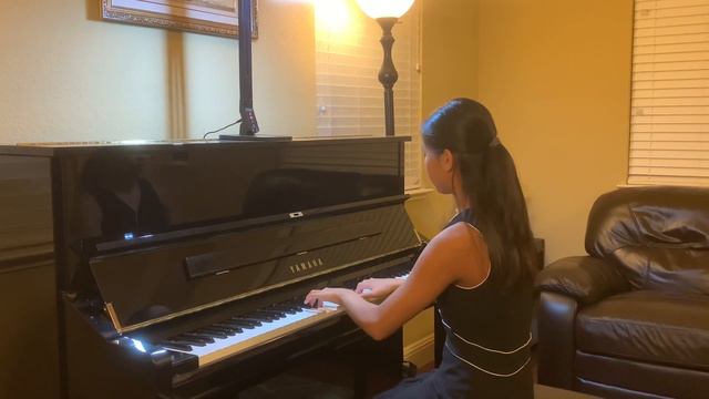 Haydn Sonata in C Major Hob XVI:39 Mvmt I смотреть онлайн