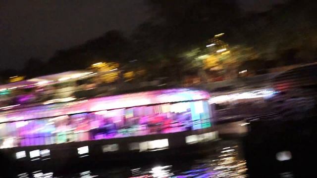 A Paris River Cruise, The Eiffel Tower, and France's Most Famous Attraction @TeluguEuropeanVlogs смотреть онлайн