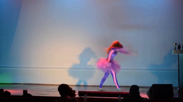 Танцевальное шоу. Соло. Профи. 1+1. Тихонова Инна. Ученица Остроуховой Ольги. смотреть онлайн