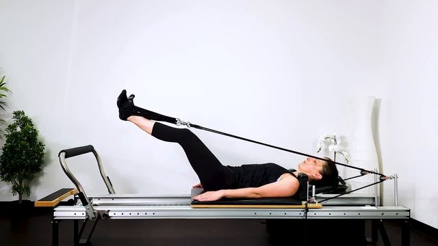 Pilates Workout | Reformer | Level 6 | 20 Minute | Intermediate | Legs, Arms & Abs смотреть онлайн
