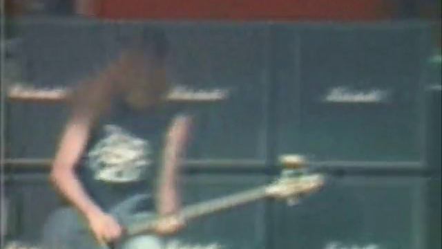 Cliff Burton - (Anesthesia) Pulling Teeth [Live] смотреть онлайн