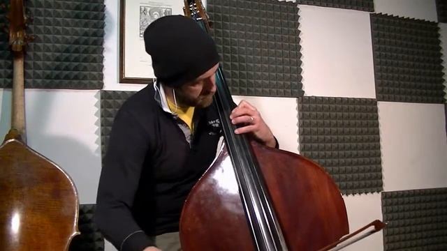 J.S.Bach - Minuet in G minor - Double Bass Duet смотреть онлайн