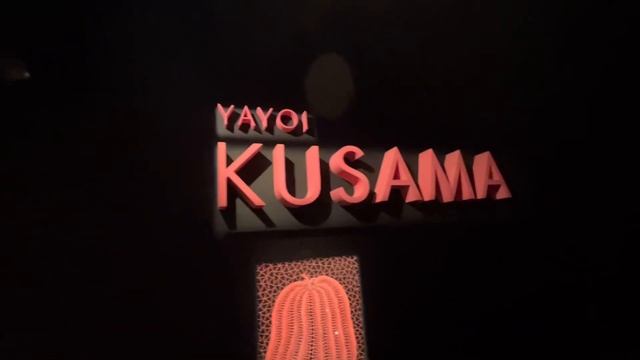 Moco Museum Tour and Review in 3 mins. смотреть онлайн