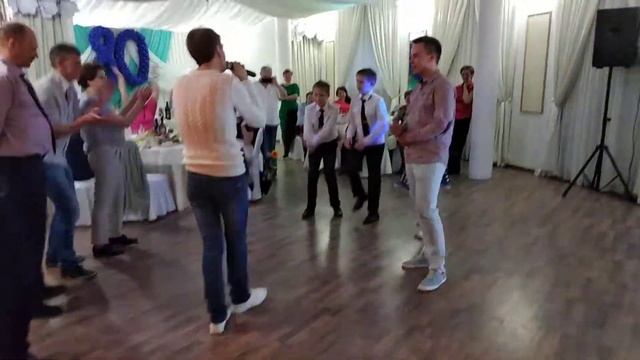 Танцевальный Батл смотреть онлайн