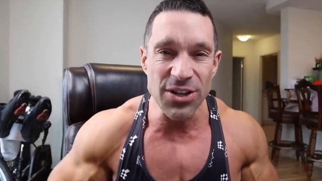 Jeff Nippard vs Athlean X | Volume or Intensity? смотреть онлайн