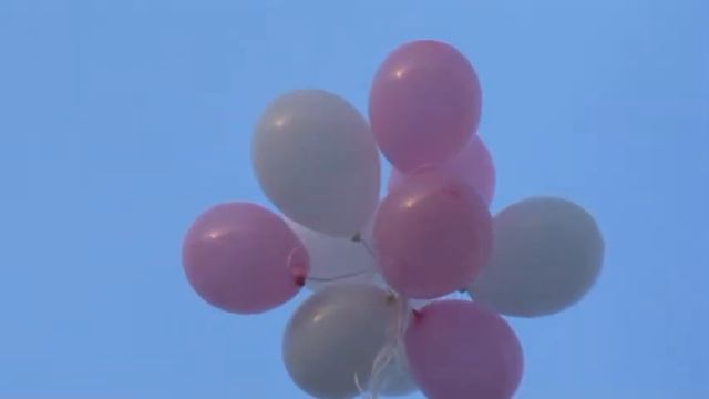 Самые ценные подарки кладутся в конверт... и выносятся из роддома! Выписка из роддома)) смотреть онлайн