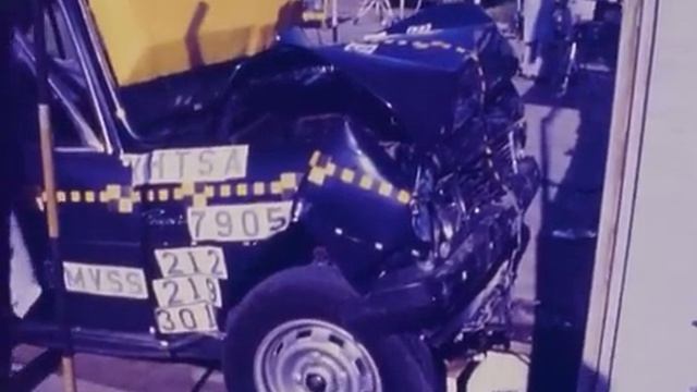 Peugeot 504 crash test смотреть онлайн
