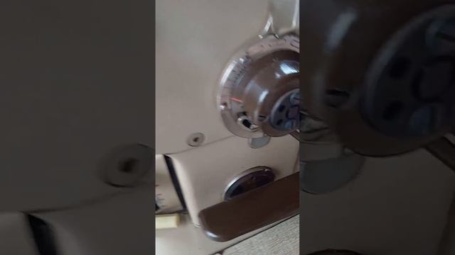 Mașina industriala Pfaff 438 zigzag смотреть онлайн