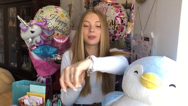 МОИ ПОДАРКИ НА ДЕНЬ РОЖДЕНИЯ / ЧТО МНЕ ПОДАРИЛИ НА 14 ЛЕТ/ Marta Sweet смотреть онлайн