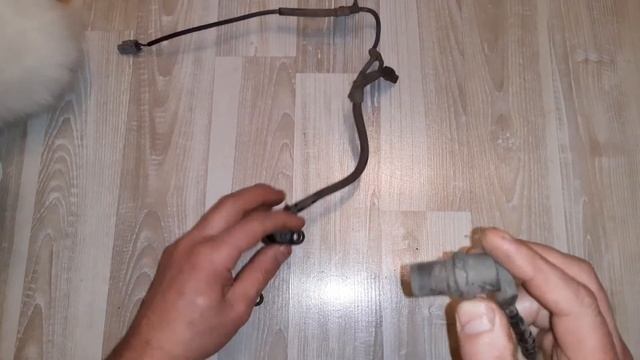 Передние датчики ABS на 4WD JZS179, JZX105, 115. CROWN ,MARK и другие полноприводные из этой серии. смотреть онлайн