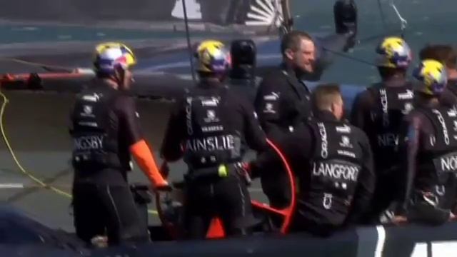 Oracle makes improbable comeback to force deciding race смотреть онлайн
