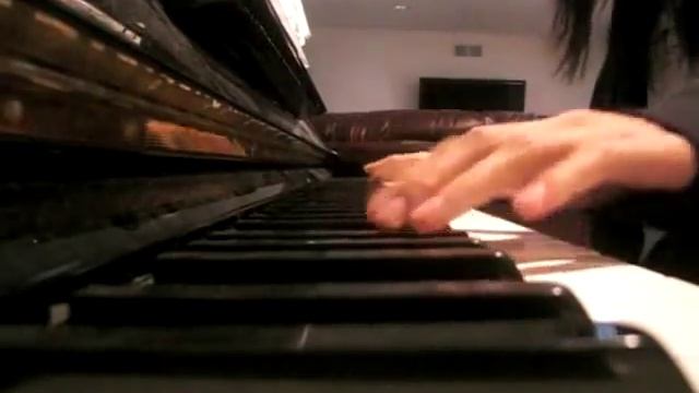 Howl's Moving Castle Theme смотреть онлайн