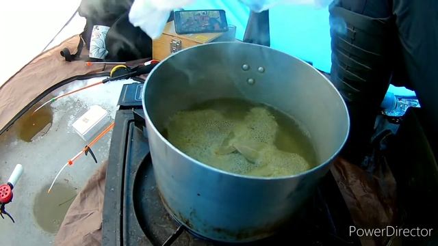 Зимняя рыбалка 2022 Беларусь.Рыбалка в слом погоды. смотреть онлайн