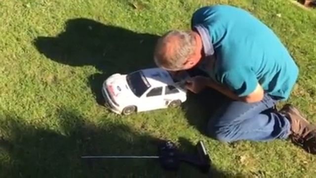 Kyosho Ford Escort Cosworth смотреть онлайн