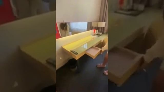Рум-тур номера отеля «Космос»Город:Ярославль❤️❤️ смотреть онлайн