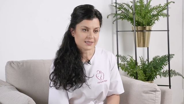 ??КАК ПРОТЕКАЕТ ВТОРОЙ ТРИМЕСТР БЕРЕМЕННОСТИ? Когда ребенок начинает шевелиться в животе? смотреть онлайн