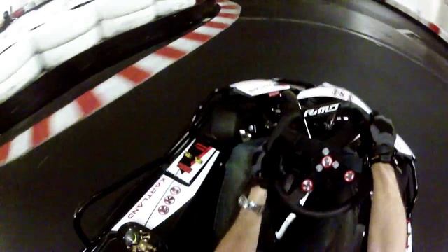 How to always win - and yet be beaten - at Go-Karting смотреть онлайн
