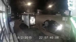 Три девушки похитили молодого парня