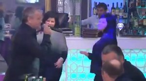 Саня Дюмин   Зажигает в ресторане Аякс, Братва гуляет PayfO817Beg