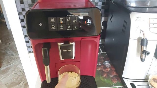 Кофемашина PHILIPS 1200 VS PILIPS SAECO HD 8752 смотреть онлайн