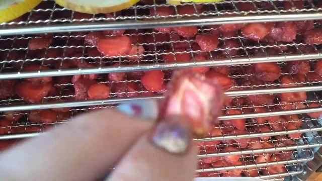 КЛУБНИЧНОЕ ВАРЕНЬЕ ПРОШЛЫЙ ВЕК, заготавливаем Ягоду КЛУБНИКУ по новому смотреть онлайн