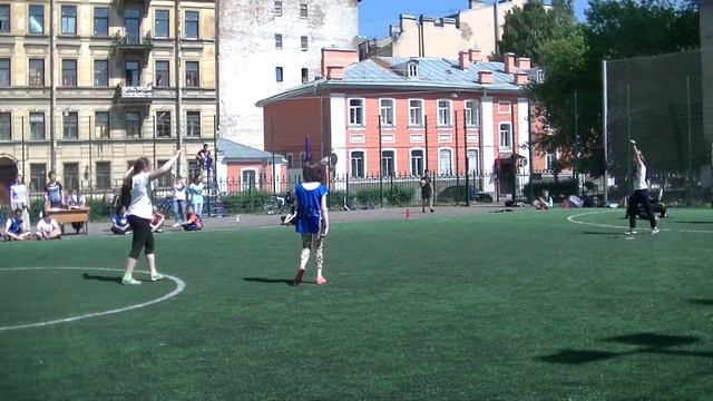 1 тайм. Оптимисты & Тигры [Алтимат фризби] смотреть онлайн