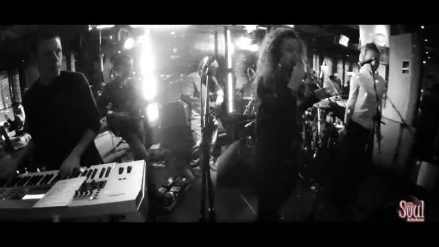 Ms  Sounday, Live In Soul Kitchen 21022012