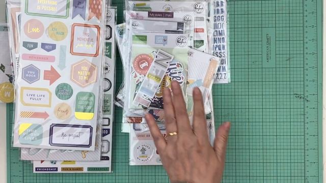 Making Page Kits (Embellies) смотреть онлайн