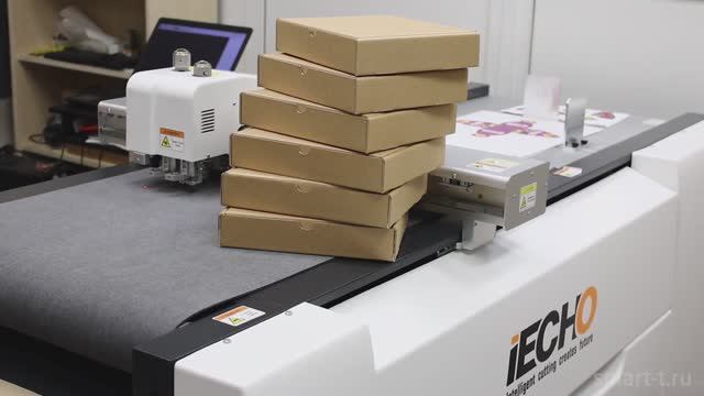 Режущий плоттер iECHO PK - производство упаковки из гофрок смотреть онлайн