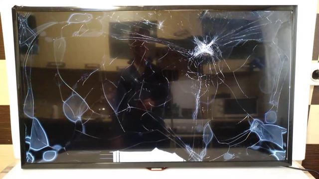 Проверка работы телевизора Samsung UE39F5020AK с механическим повреждением матрицы. смотреть онлайн