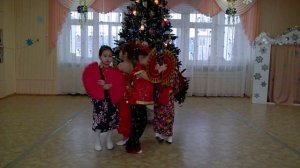 Японский танец с веерами