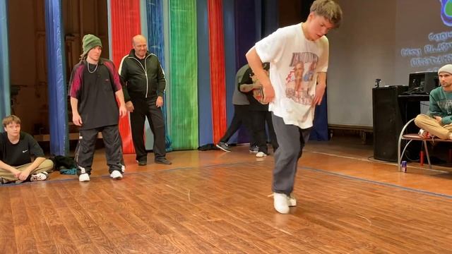 Bboy Lusi vs Bboy Demon (Dialog Battle) смотреть онлайн