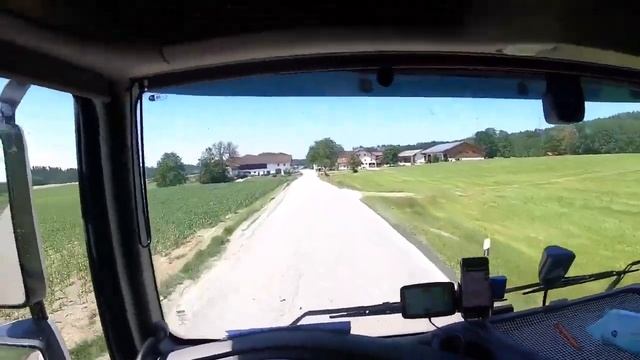 Enjoyable Truck Driving on the Country Roads of Europe смотреть онлайн