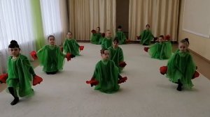 МБДОУ №103 хореографический номер Красные маки
