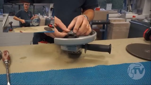 How to Set up the Bosch GWS20 230H Grinder for Cutting смотреть онлайн