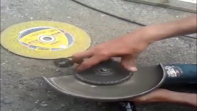 Как поменять диск на болгарке! смотреть онлайн