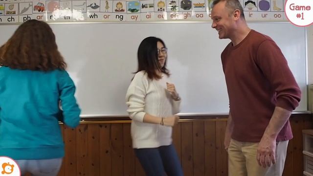 Classroom Games for ESL and EFL - Gesture Guess - Game #1 смотреть онлайн